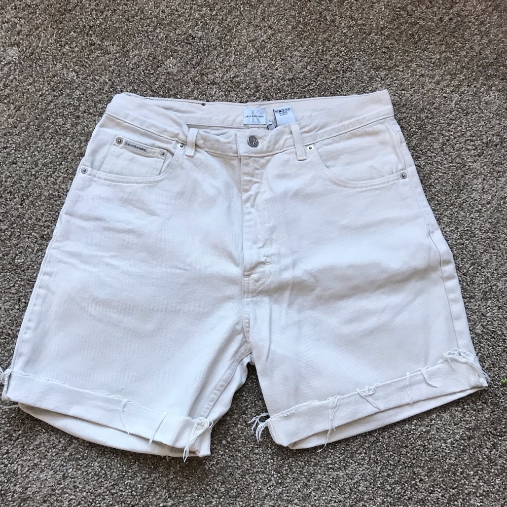 VTG Calvin Klein Shorts - Cream / Khaki